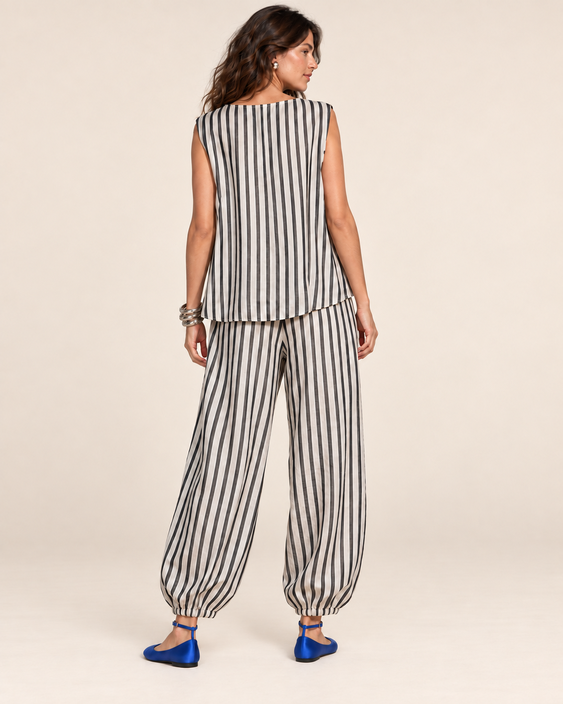 RAYA NOIR - TOP DRAPE + PANTALÓN TAPER
