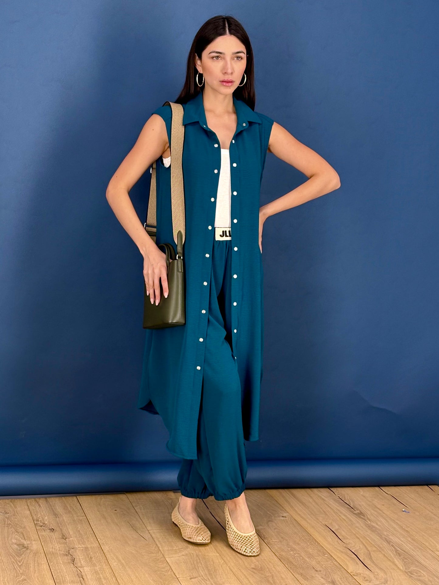 SET DE CHALECO LARGO CON PANTALON VERDE